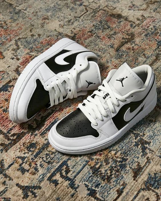 NIKE AIR JORDAN 1 Low PANDA