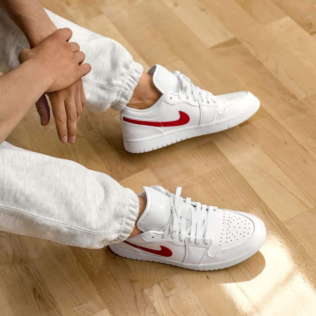 AIR JORDAN 1 Low WHITE UNIVERSITY RED