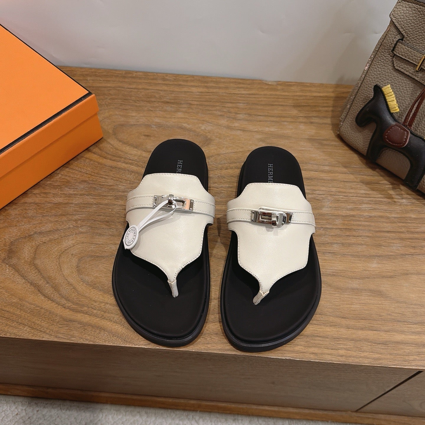 Sandales Hermès Empire - Blanc Nacré