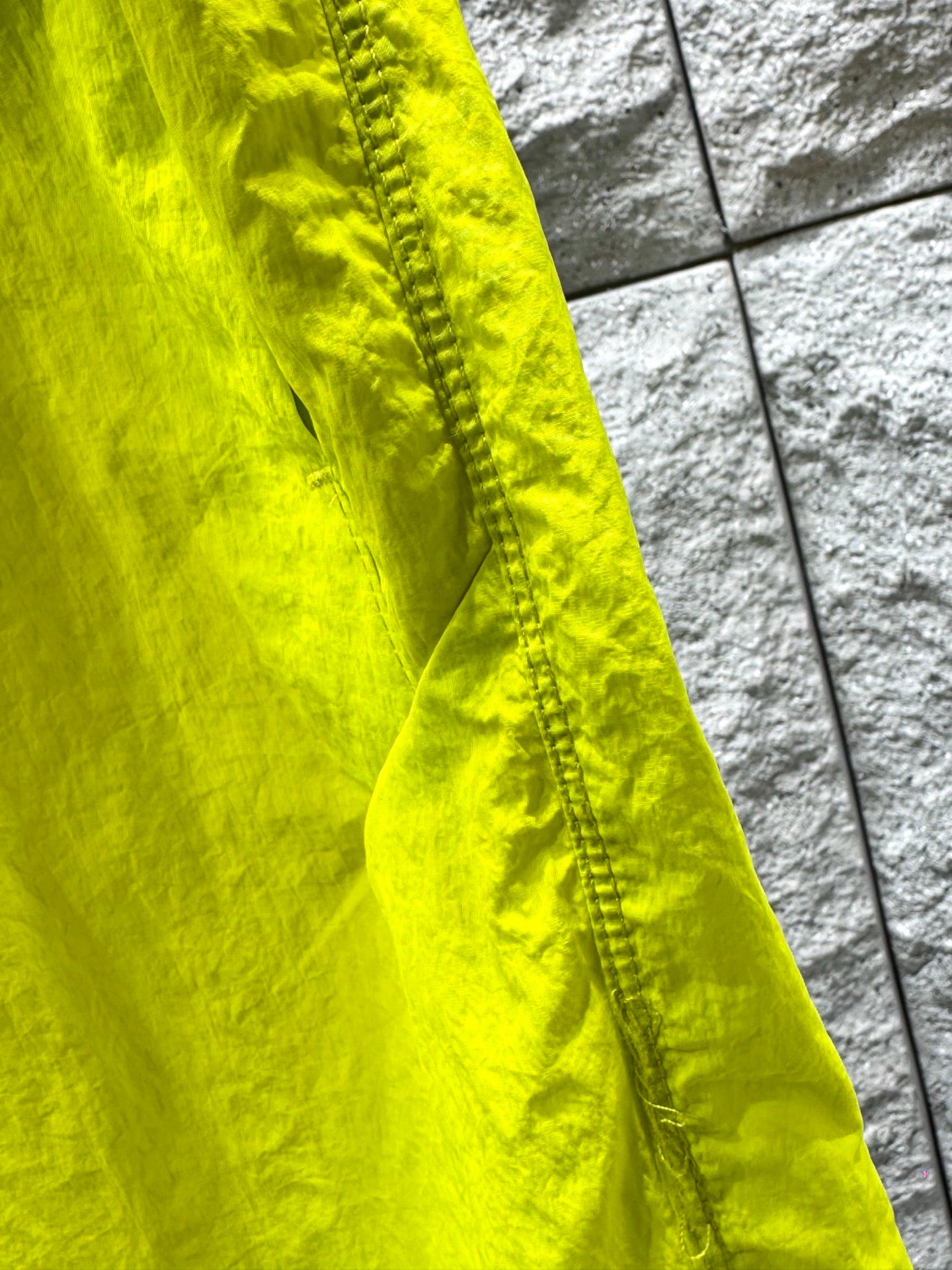 Short de bain Stone Island Nylon Metal jaune fluo - détail