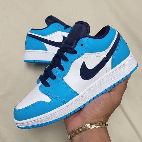 AIR JORDAN 1 Low UNC (2021)