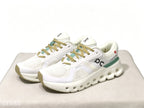 On Cloud Baskets Running Enfant