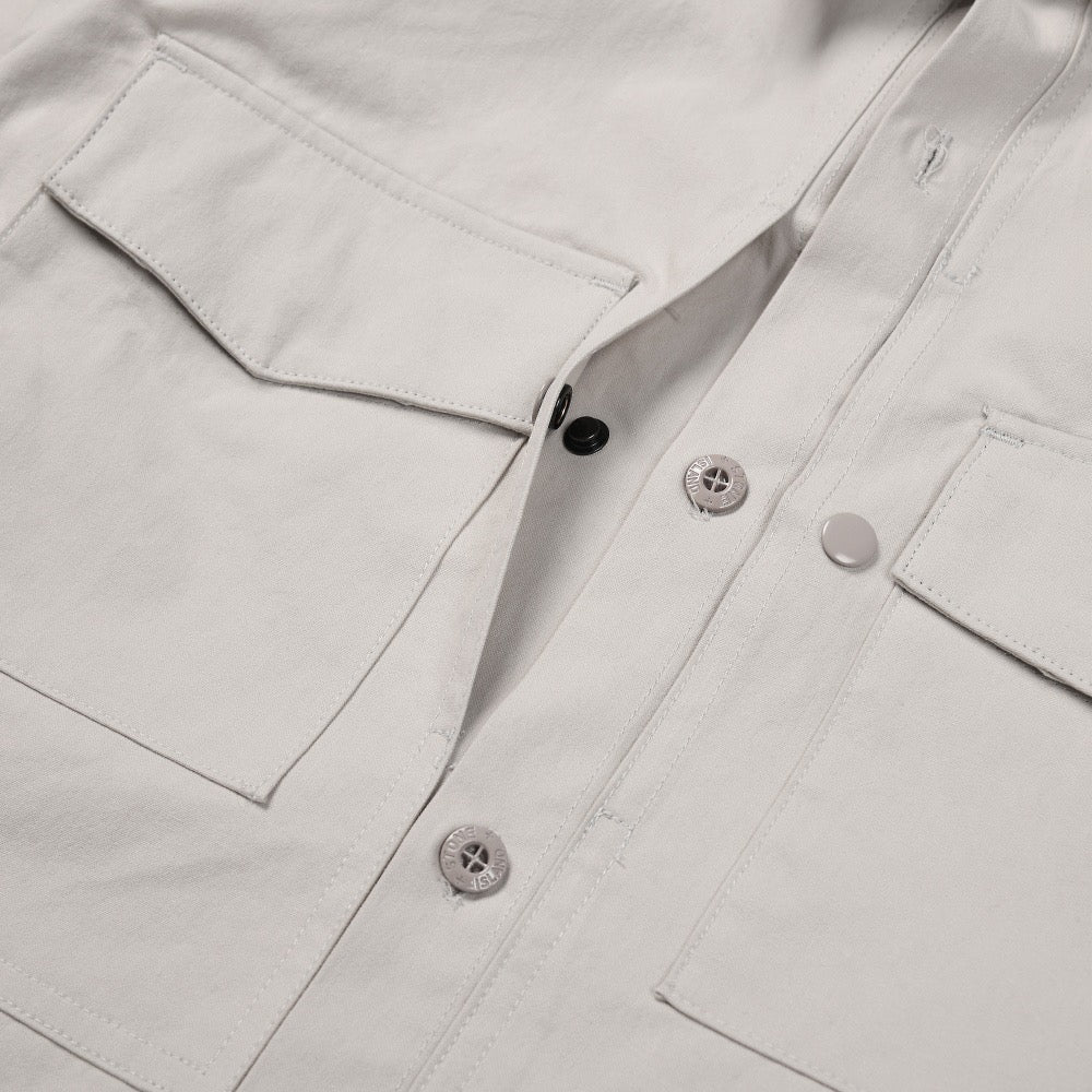 Surchemise Stone Island Ghost gris poudré - détail boutons
