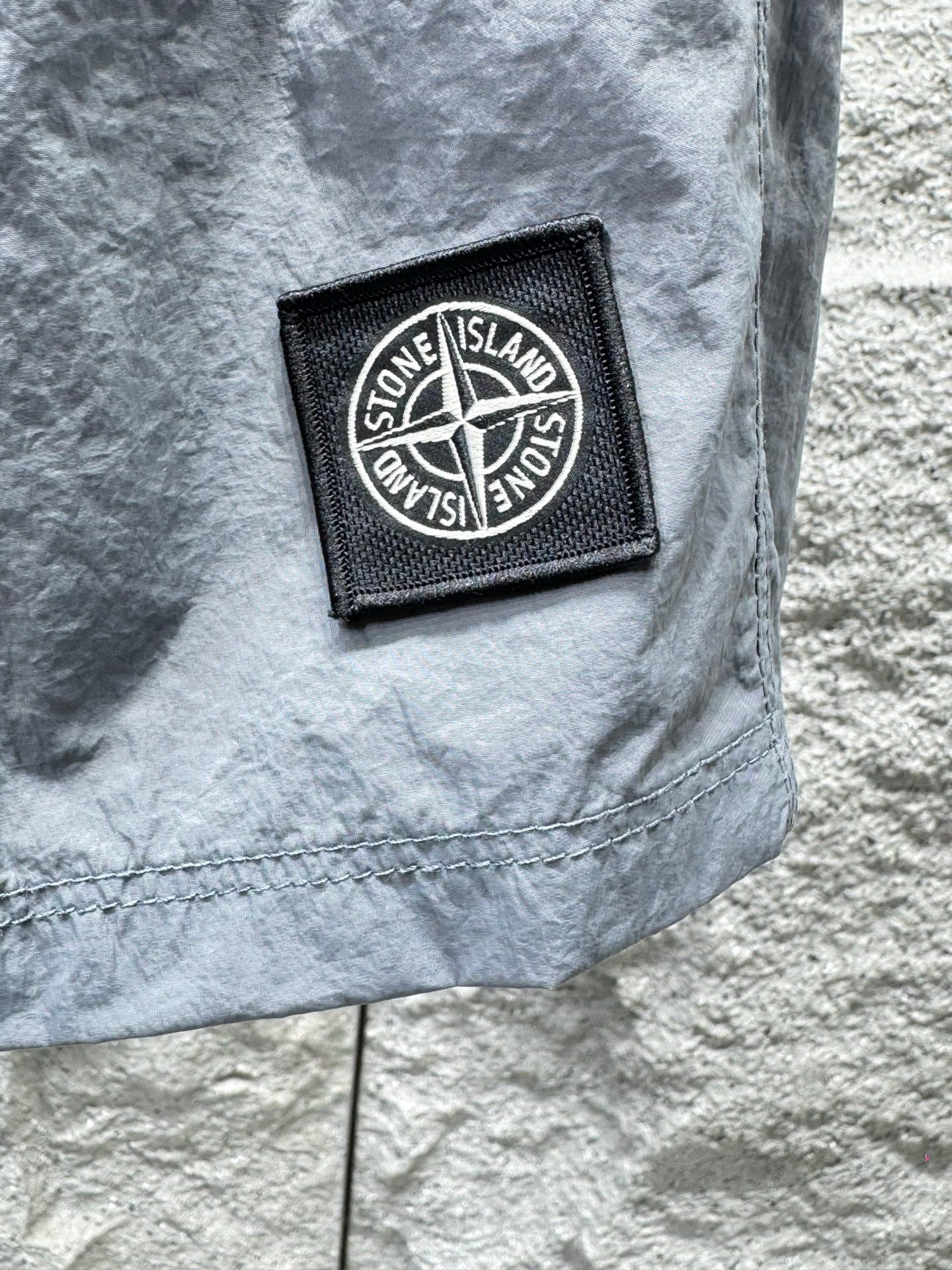 Short de bain Stone Island Nylon Metal gris argenté - étiquette