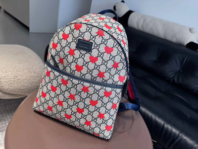 Petit Backpack Gucci GG Marmont Enfant Beige Cœurs Rouges - Vue 3/4