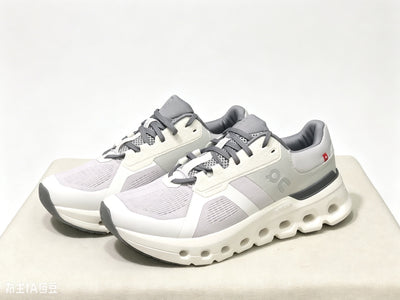 On Cloud Baskets Running Enfant