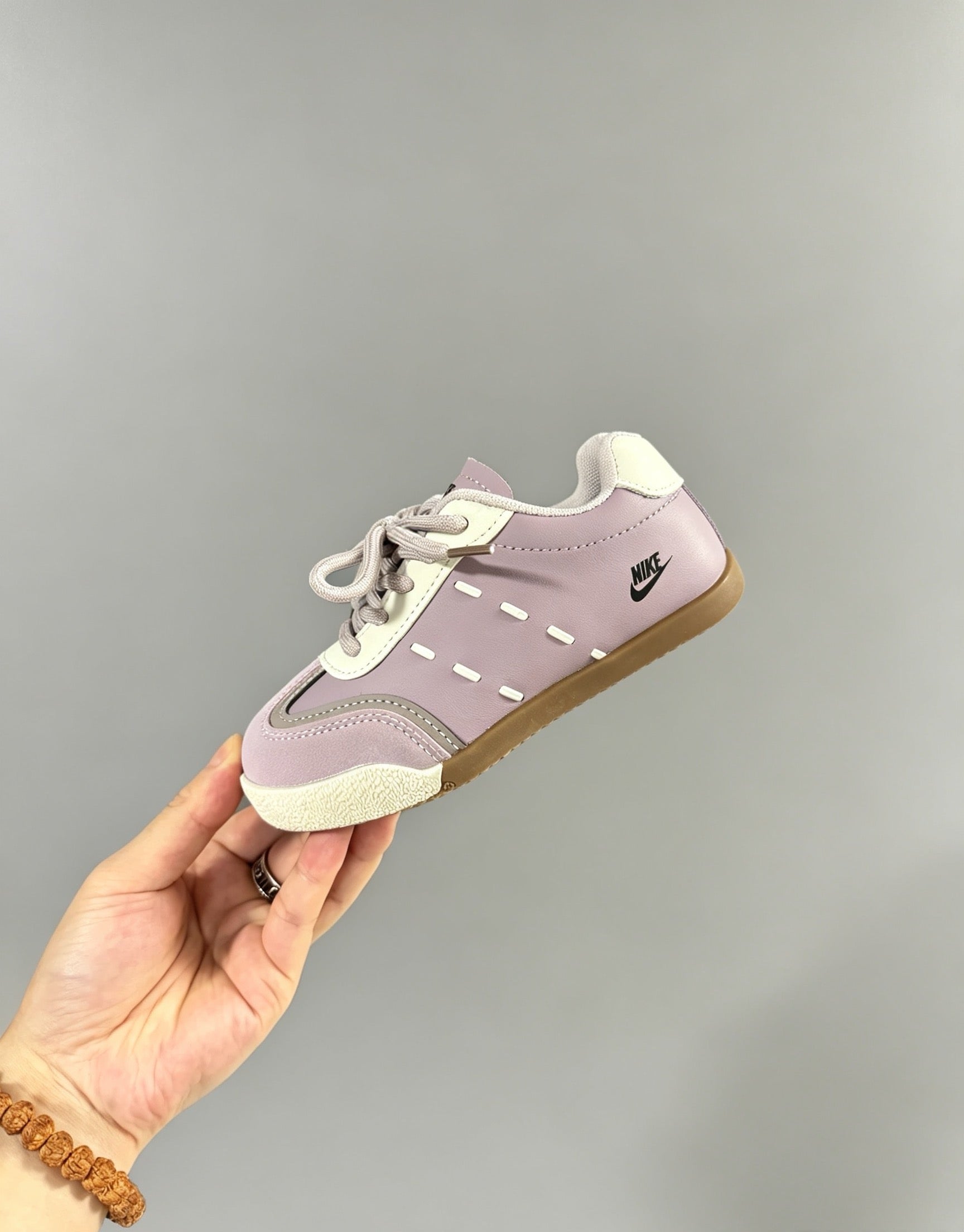 Nike Baskets Rétro Enfant à Lacets