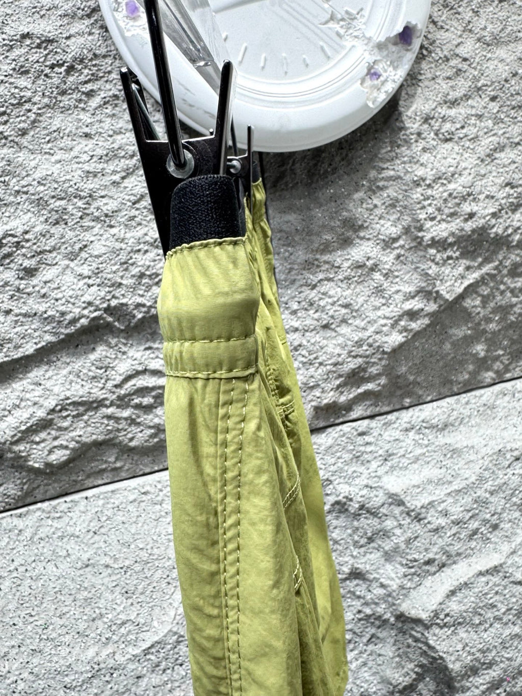 Short de bain Stone Island Nylon Metal vert olive - détail