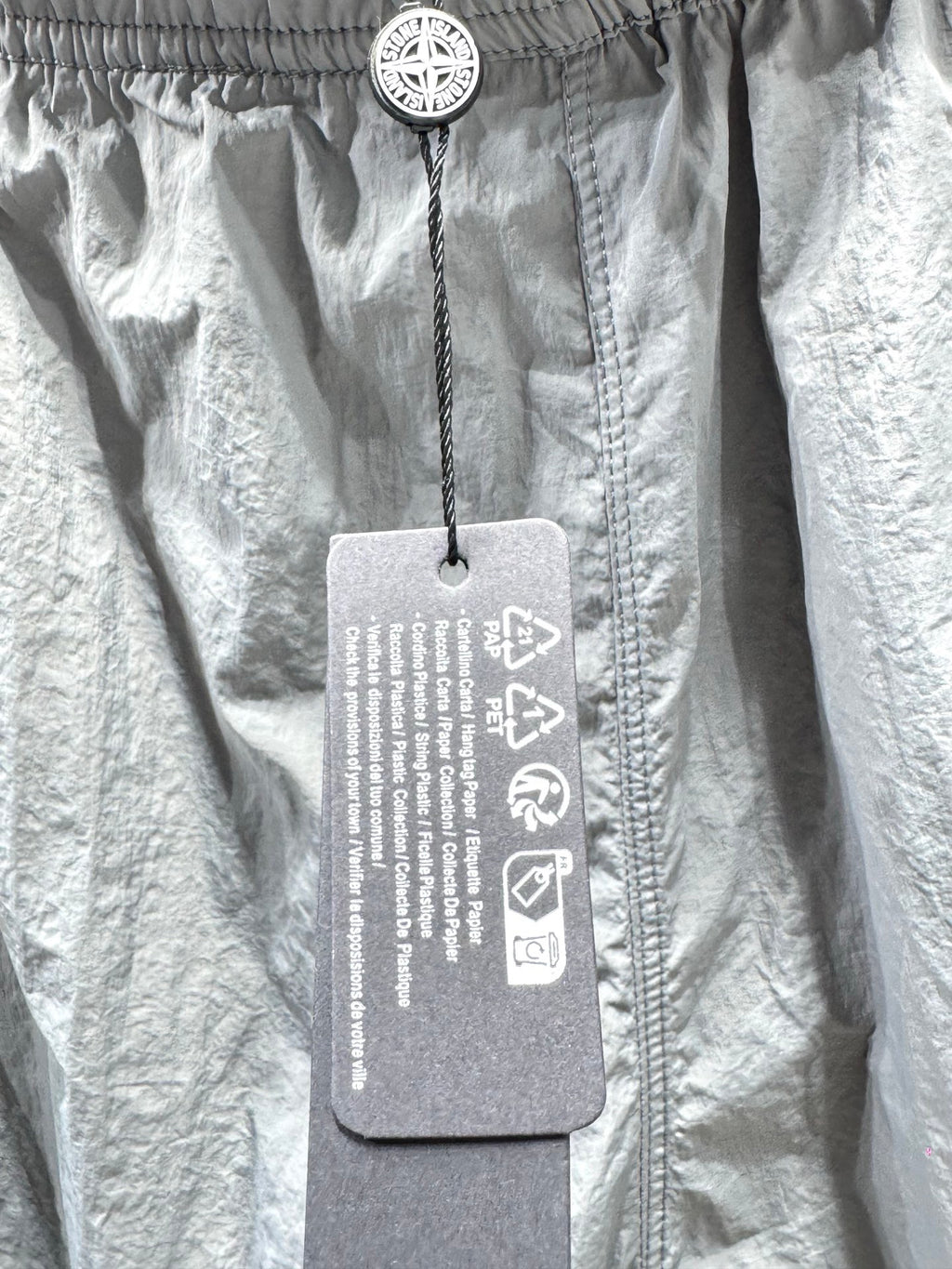 Short de bain Stone Island Nylon Metal gris argenté - détail