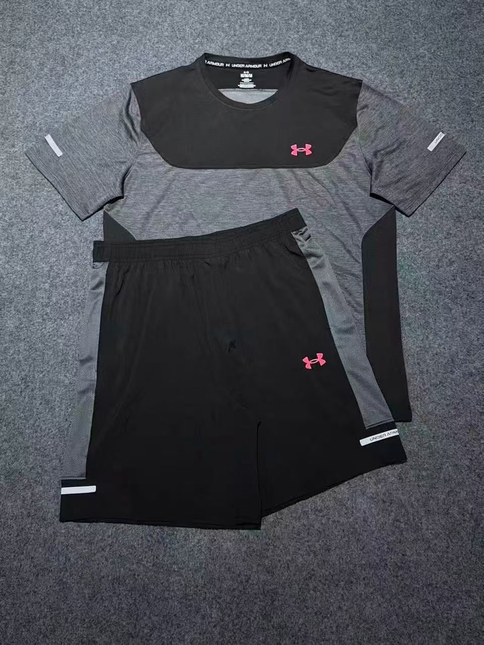 Ensemble Under Armour T-shirt + Short - Gris anthracite