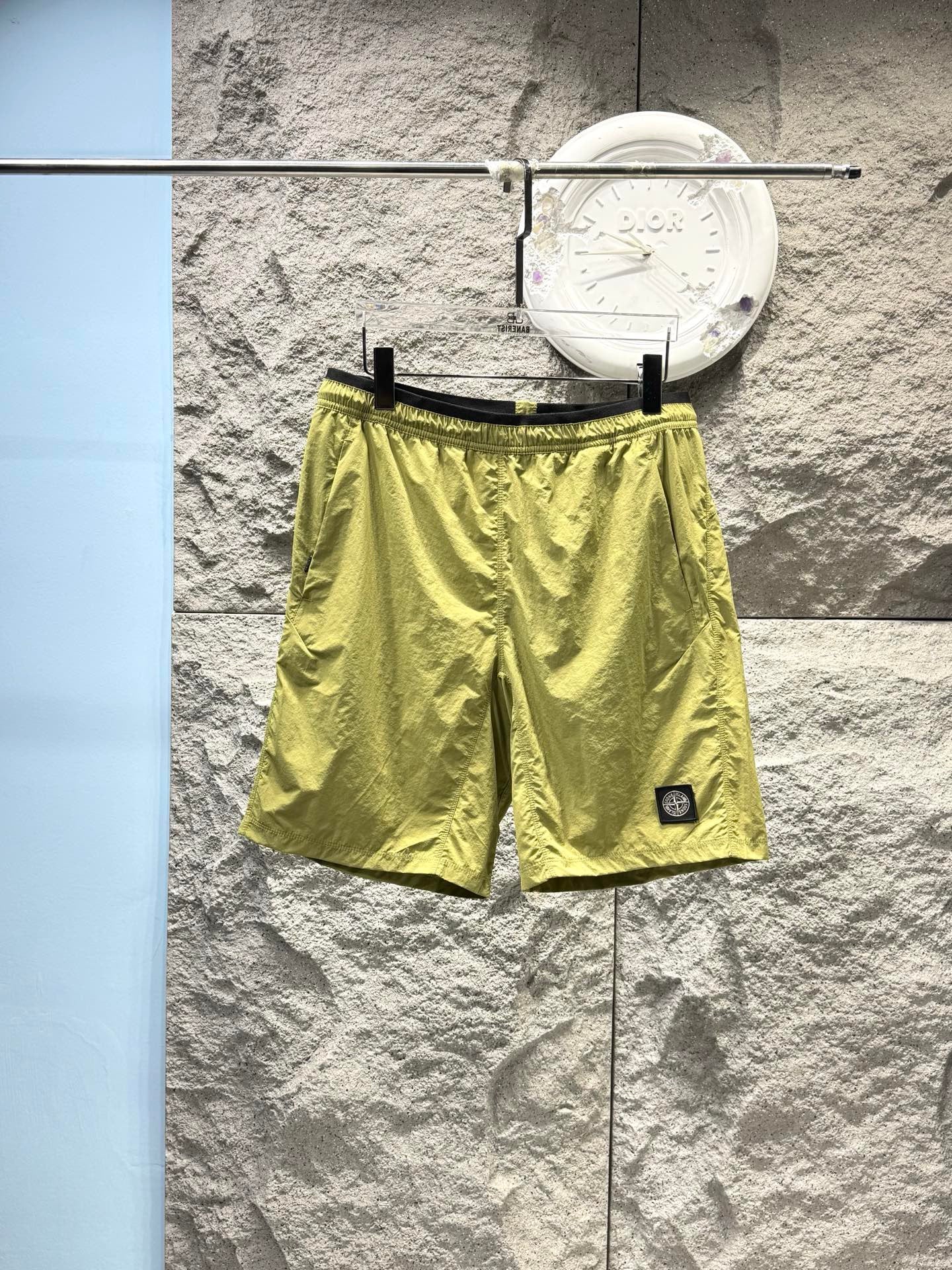 Short de bain Stone Island Nylon Metal vert olive - détail