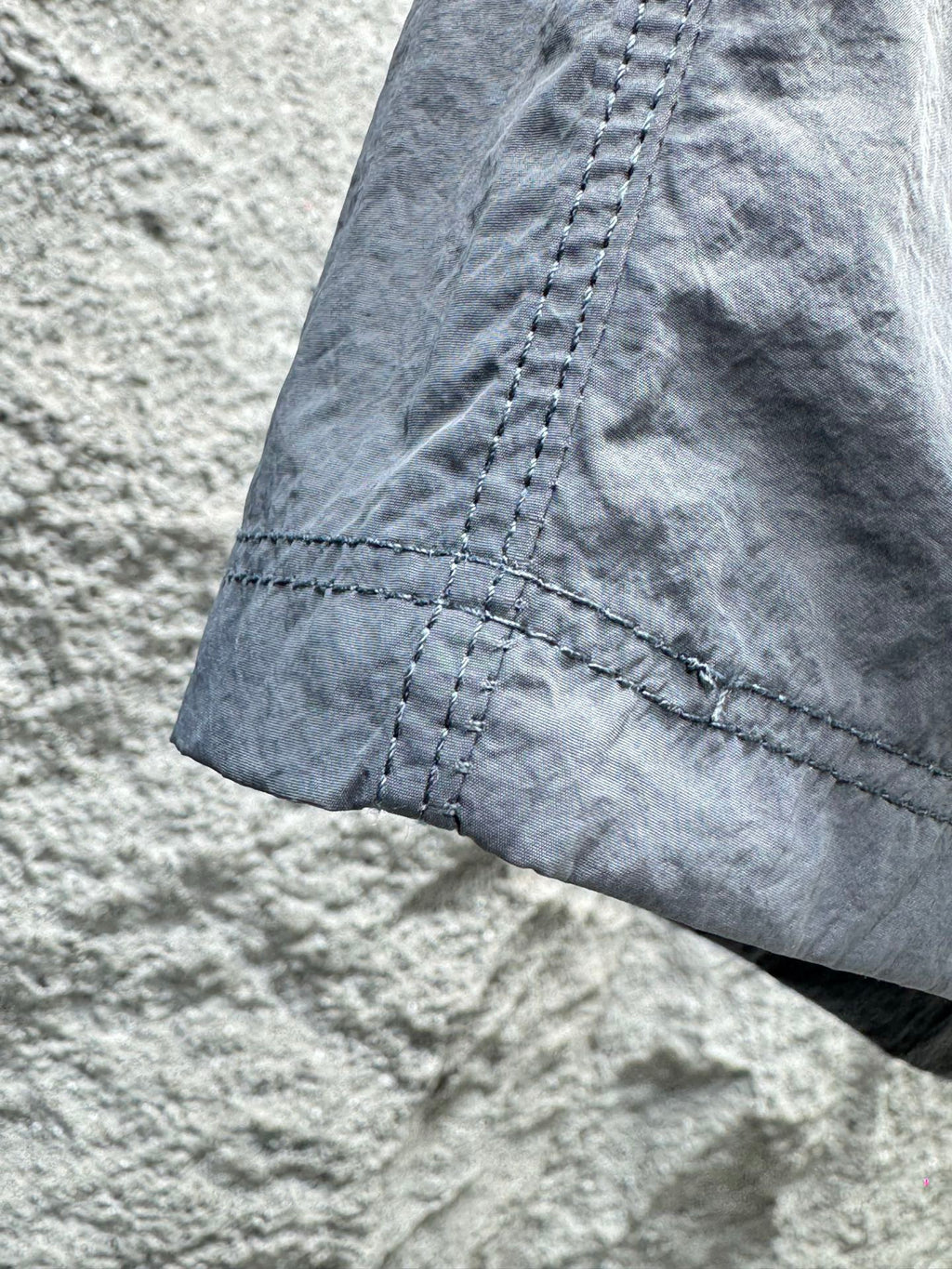 Short de bain Stone Island Nylon Metal gris argenté - détail