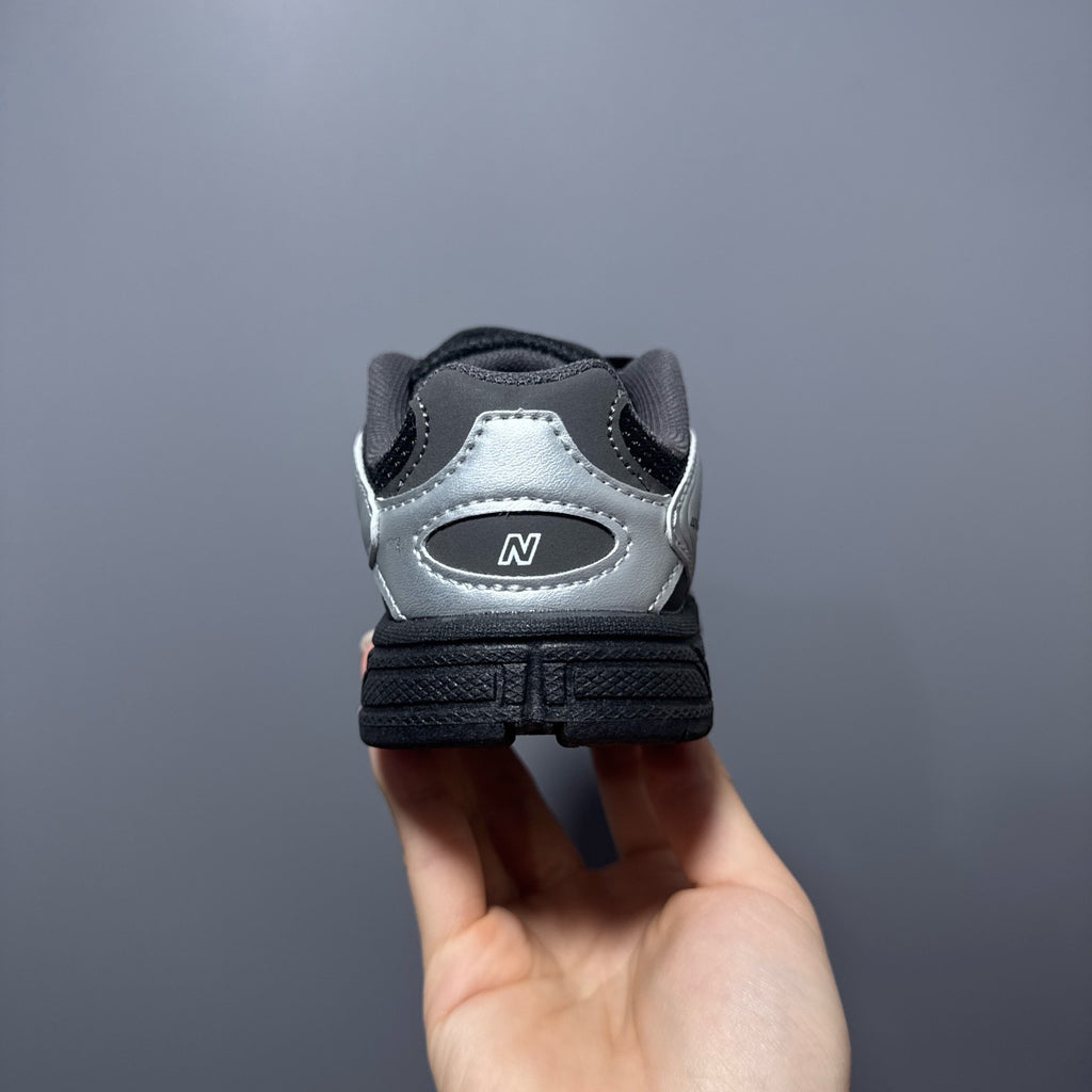 New Balance 408 enfant noir et gris - vue 9