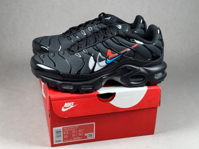 Nike Air Max Plus TN – Noir Swoosh Multicolore