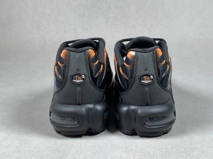 Nike Air Max Plus TN – Noir Orange