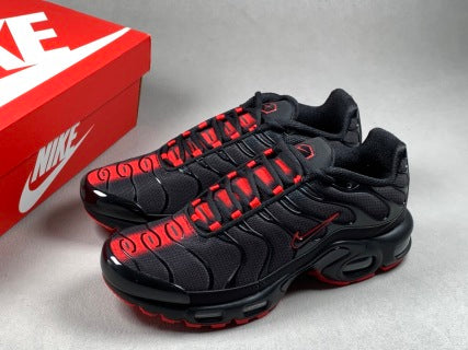 Nike Air Max Plus TN – Noir Rouge