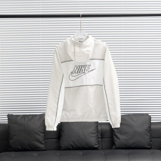 Coupe-vent à capuche Nike 2013 avec logo découpé au dos